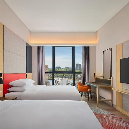 Sheraton Kuching Hotel エクステリア 写真