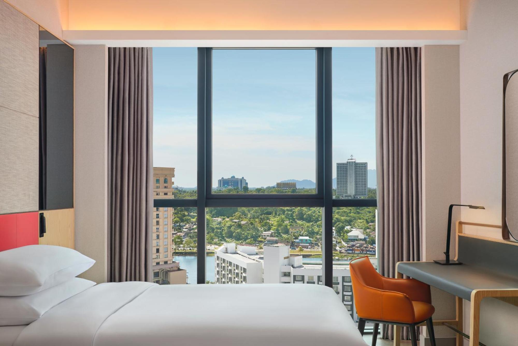 Sheraton Kuching Hotel エクステリア 写真