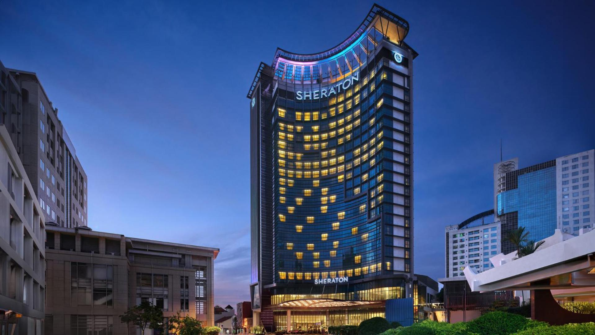 Sheraton Kuching Hotel エクステリア 写真